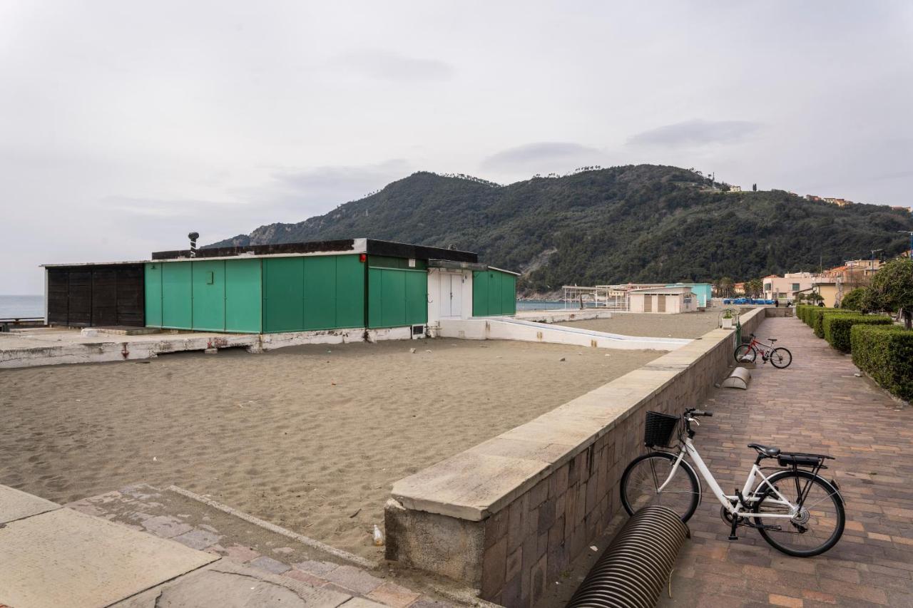 008 - Casa Riva Vista Mare Di Fronte Alla Spiaggia E Mare Сестрі-Леванте Екстер'єр фото